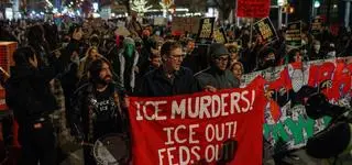 Trump sam płaci za swoje "showmaństwo"? "Obama i Biden deportowali po cichu"