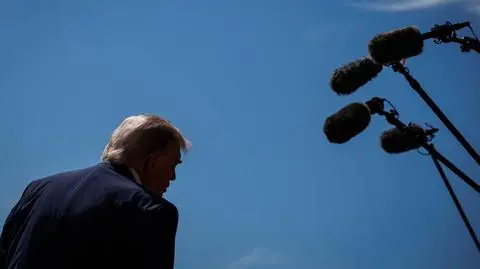 Zaskakująca deklaracja Trumpa. "Trzeba to wziąć w nawias ze znakiem zapytania"