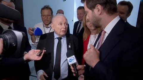 Grube słowa Kaczyńskiego, jeszcze grubsza jego ochrona. "Nieźle ze sobą konkurują, kto będzie szedł bliżej prezesa" 