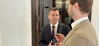 Sanah, Krawczyk, a może Liroy? Sprawdzamy, czego słuchają politycy 