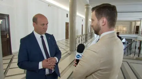 Jak i czym jeżdżą posłowie?