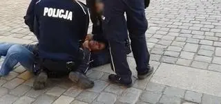 Śmierć w komisariacie