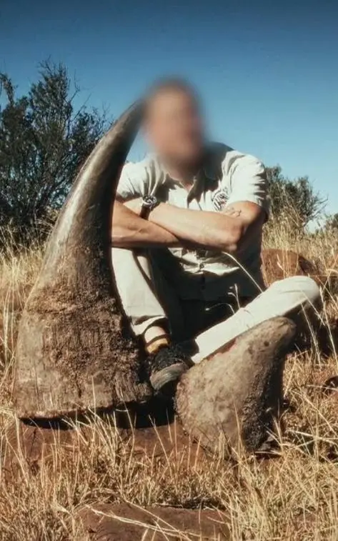 Polscy myśliwi i nielegalny handel rogami nosorożców