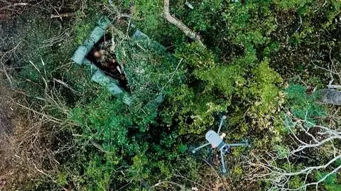 Rosyjski dron, ukraiński żołnierz, repo Przedlackiego