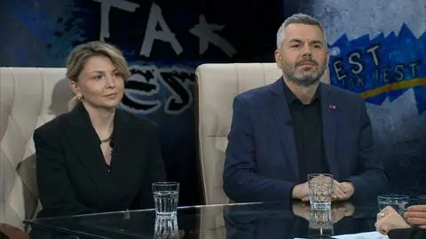 PiS przy dwóch stołach. "Mocny przekaz, dekonstrukcja w partii nadchodzi"