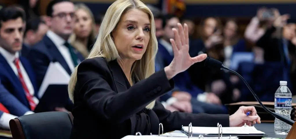 To, co zrobiła, wprawiło Kongres w osłupienie. "Właśnie pani skłamała. Wszystko jest nagrane"