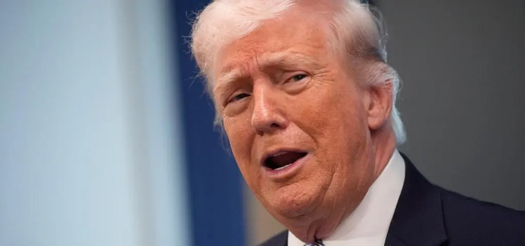 Trump i jego prezent dla opozycji. Sondażowa katastrofa