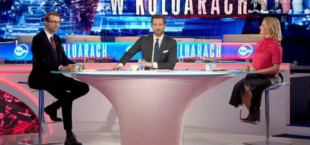 Oglądaj "W kuluarach" w TVN24+