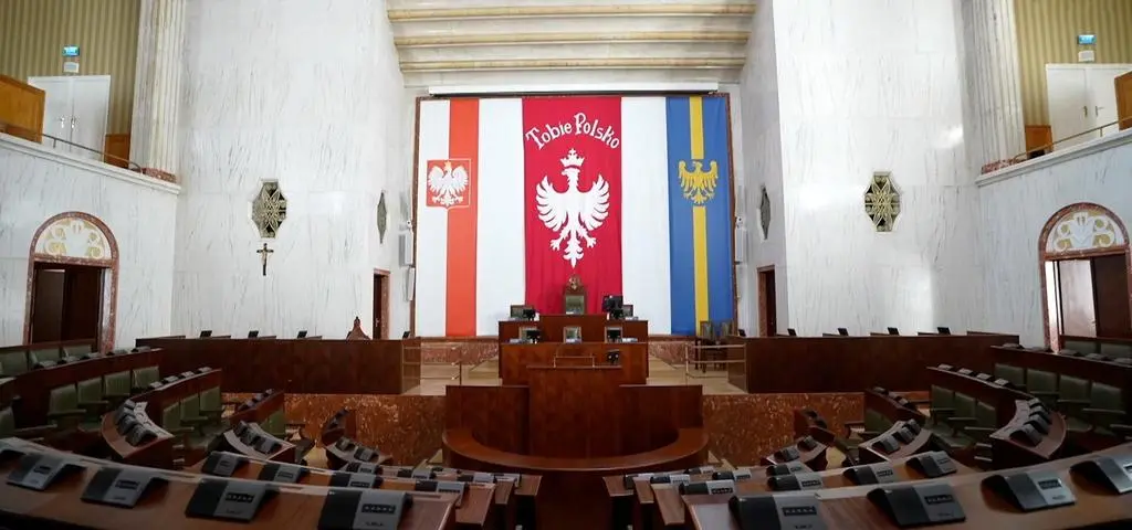 Pomnik dumy i ambicji Śląska. Co kryje w swoich podziemiach?
