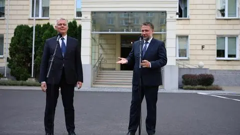 Tomasz Siemoniak i Marcin Kierwiński przed MSWiA