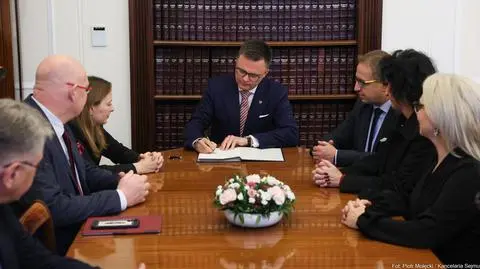 Hołownia podpisał rezygnację z funkcji marszałka