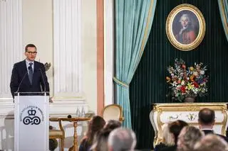 Morawiecki na konferencji naukowej w Zamku Królewskim