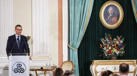 Morawiecki na konferencji naukowej w Zamku Królewskim
