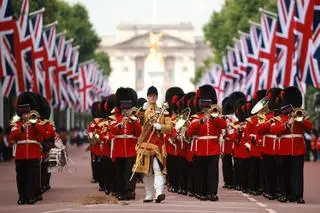 Parada Trooping the Colour w 70-lecie panowania królowej Elżbiety II