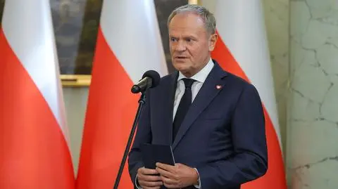 Premier Donald Tusk w trakcie ceremonii zaprzysiężenia nowych członków rządu w Pałacu Prezydenckim