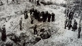 30 lat temu ZSRR przyznał się do zbrodni katyńskiej