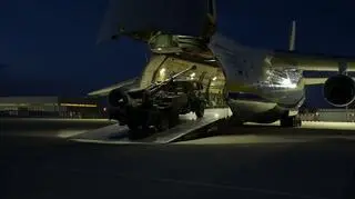 Załadunek armatohaubicy Caesar