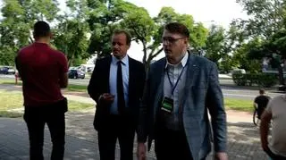 Poseł Zbigniew Dolata wszedł na spotkanie z Kaczyńskim w Koninie
