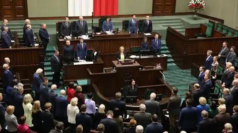 FodhmP8XEBoj4WC