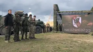 Mariusz Błaszczak na ćwiczeniach Niedźwiedź-22