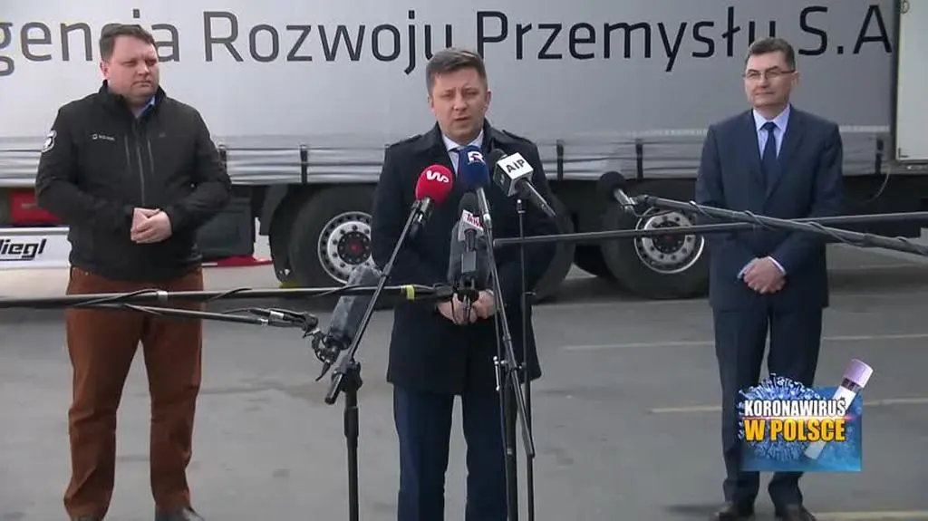 Dworczyk: program "Lot do domu" zmierza ku końcowi