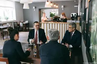 Premier Mateusz Morawiecki w restauracji