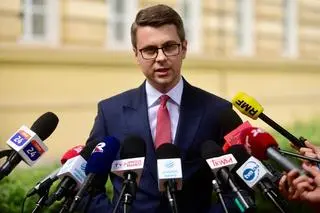 Rzecznik rządu Piotr Mueller