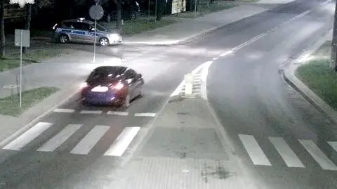 Kobieta jechała lewym pasem