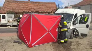 Bus wjechał w dwóch mężczyzn