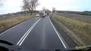Kierowca musiał "uciec" na pobocze 