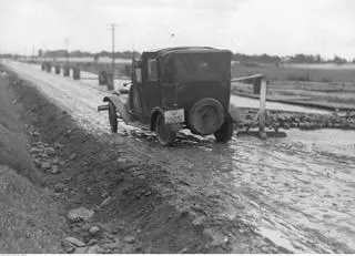 Na tylnych tablicach litery umieszczone były nad cyframi