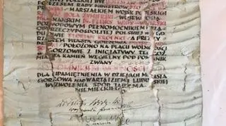 W jednej tubie schowano dwa akty erekcyjne