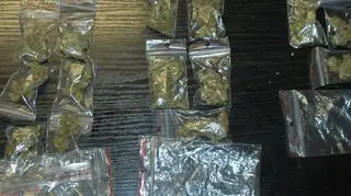 Mężczyzna miał w plecaku marihuanę