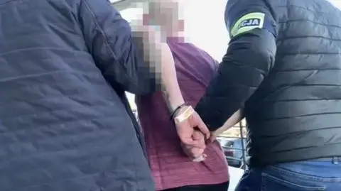 "Kopali go, bili rękami, kołkiem i butelką". 18-latkowie przyznali się do zabójstwa bezdomnego