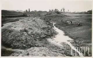 Za dokończenie budowy jeziora zabrano się pod koniec lat 40. XX wieku