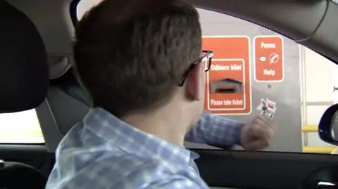 Zasada czystego palca na autostradzie ma pomóc powstrzymać rozprzestrzenianie się koronawirusa