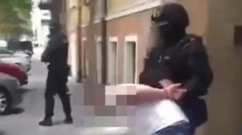 Poznań: Atak nożownika na sprzedawcę. Bo zwrócił mu uwagę, że nie ma maseczki