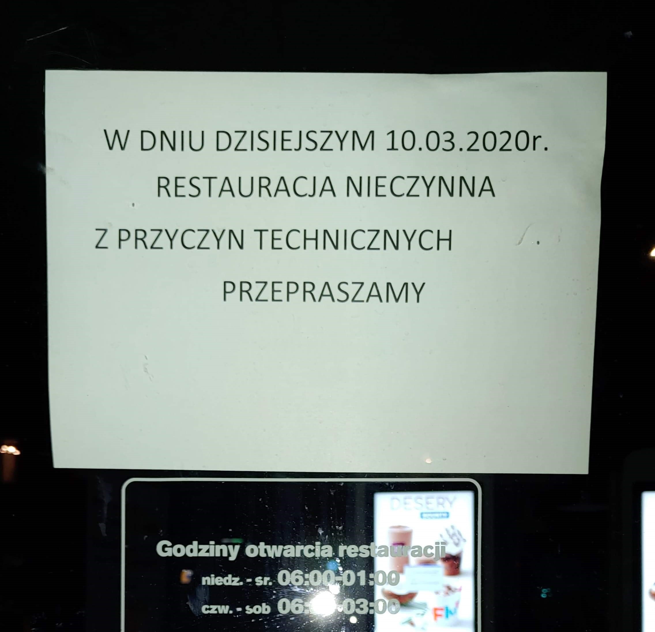 Taka kartka wisi na drzwiach restauracji