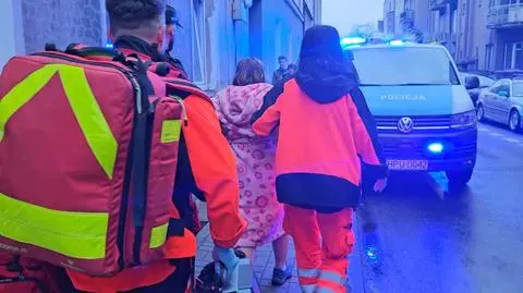 Z mieszkania lała się woda, w środku była pijana ciężarna i jej dziecko. Zarzut dla 39-latki