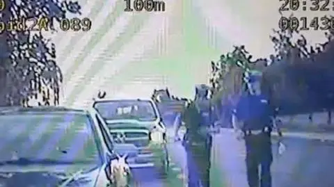 Policjanci zatrzymali auto, które poruszało się z dużą prędkością