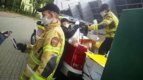 Strażacy chcieli uhonorować pielęgniarki