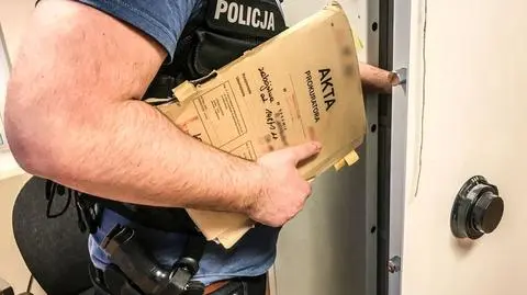 Zginął od ciosów zadanych drewnianym kołkiem, morderca pozostaje bezkarny. Sprawą zajęło się "Archiwum X"