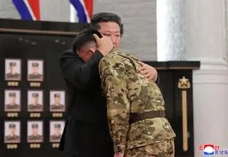 Kim Dzong Un czuje "ból serca i gorycz". CNN: rzadkie przyznanie się do strat militarnych