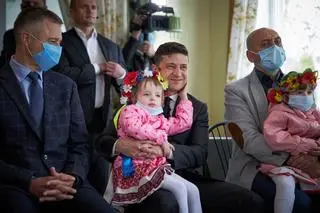 Wizyta prezydenta Ukrainy w kijowskim dziecięcym Centrum Rehabilitacji Społecznej i Psychologicznej Ojcowski Dom 