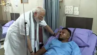 Premier Indii Narendra Modi odwiedził Ramesha krótko po katastrofie 