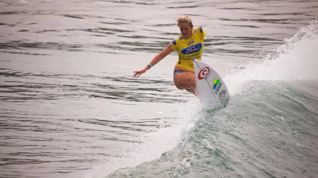 Bethany Hamilton, surferka której rekin odgryzł ramię