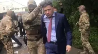 Gubernator został zatrzymany po wyjściu z domu 