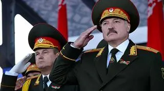 Łukaszenka na paradzie z okazji 75. rocznicy wyzwolenia Białorusi z okupacji niemieckiej 