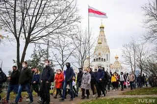 Białorusini kontynuują protesty przeciwko Łukaszence   