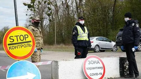Za zamkniętymi wrotami klasztoru. "Zakonnicy odmawiają poddania się testom i nikt ich nie może zmusić" 